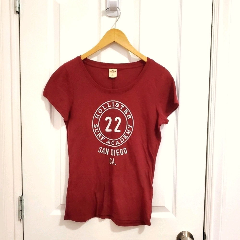 ‼️3/$20 Hollister Burgundy Graphic Tee